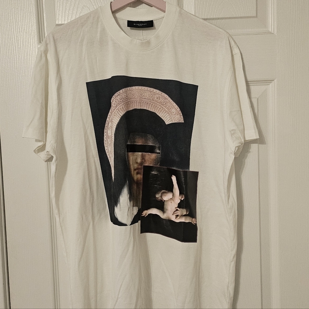 Givenchy Oversized Graphic Tee – Authentic, 22” Pit to Pit